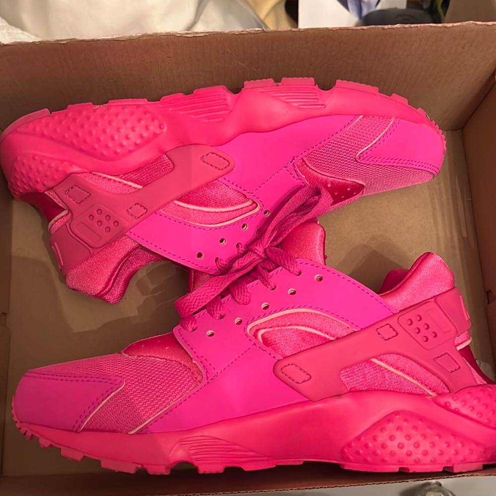 EUC - Nike Huarache